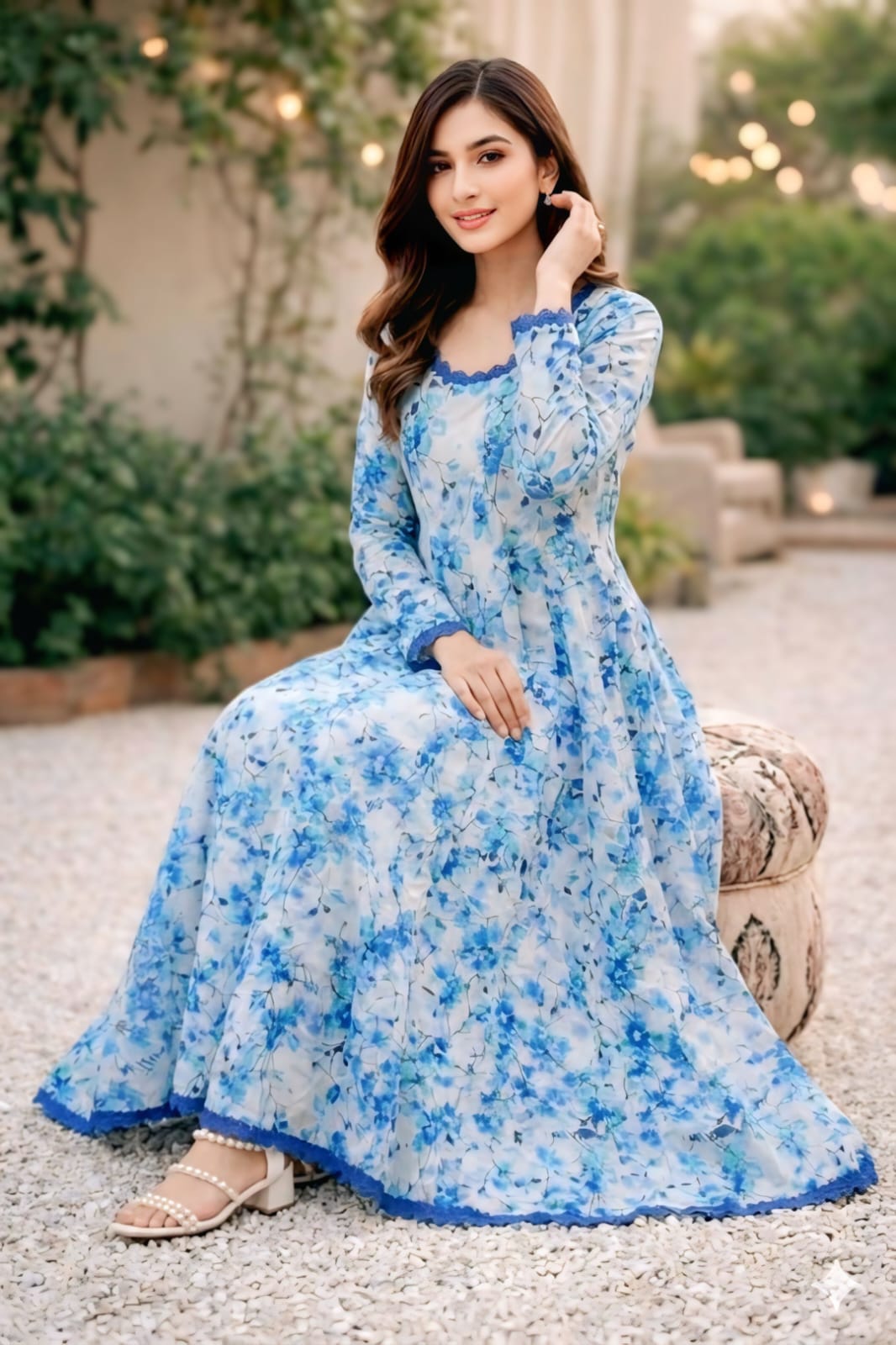 Elegant Floral Lawn Frock 🌸